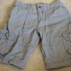Men’s gray Cargo shorts size 30